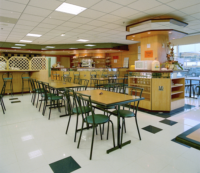 Cafétaria d'un centre commerciale